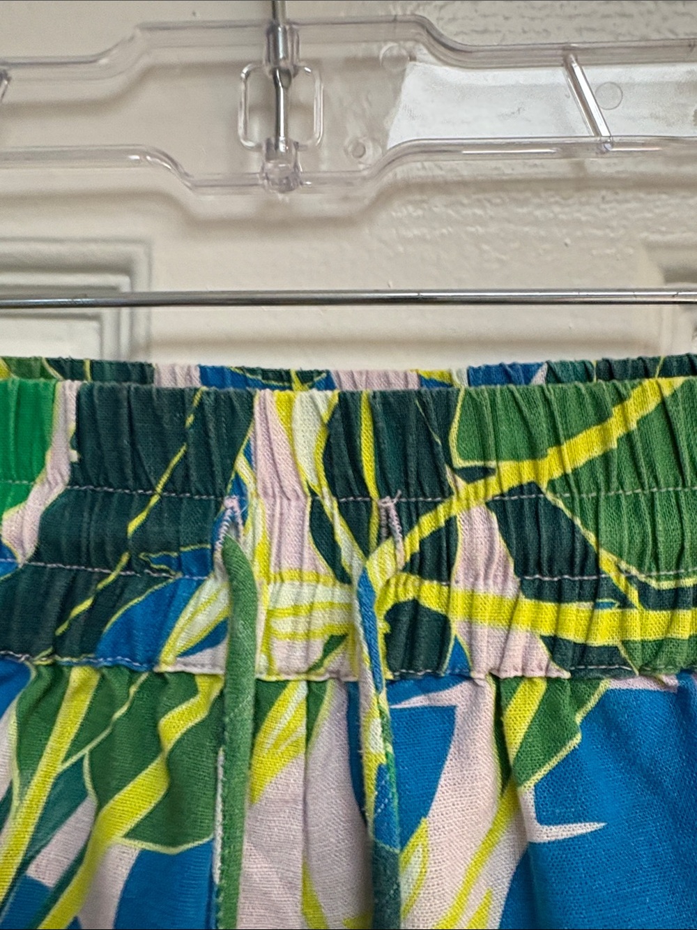 Women’s Tropical Leaf Print Drawstring Shorts - Blue/Green - Picture 5 of 9